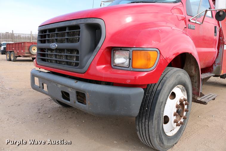 image for item DC3544 2000 Ford F650 Super Duty dump truck
