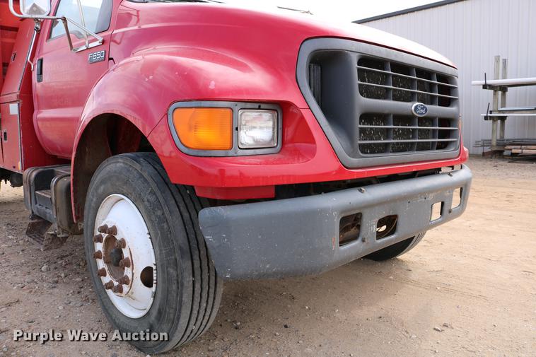 image for item DC3544 2000 Ford F650 Super Duty dump truck