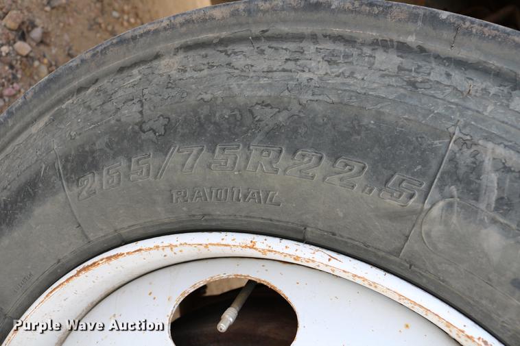 image for item DC3544 2000 Ford F650 Super Duty dump truck