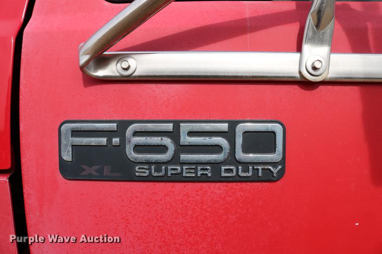 image for item DC3544 2000 Ford F650 Super Duty dump truck