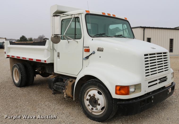 image for item DC3545 1998 International 4700 dump truck