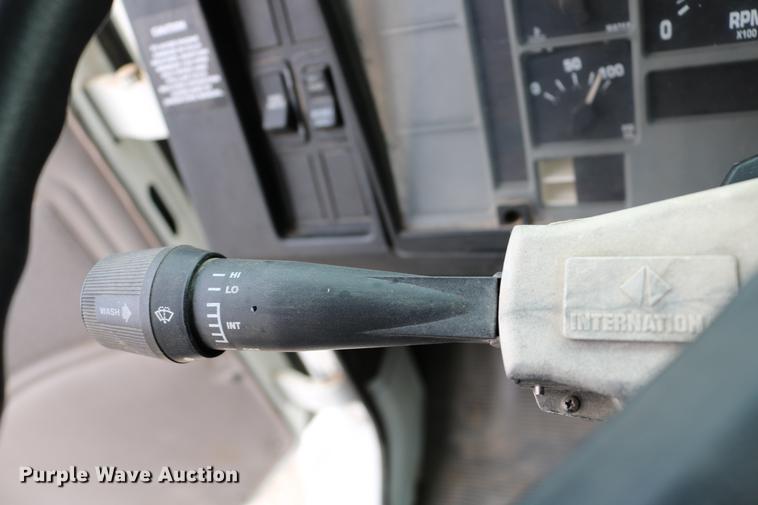 image for item DC3545 1998 International 4700 dump truck