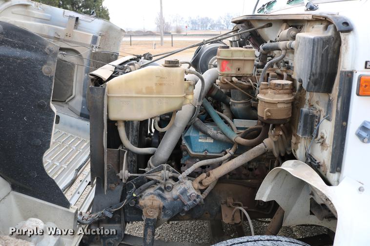 image for item DC3545 1998 International 4700 dump truck