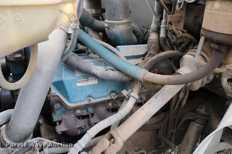 image for item DC3545 1998 International 4700 dump truck