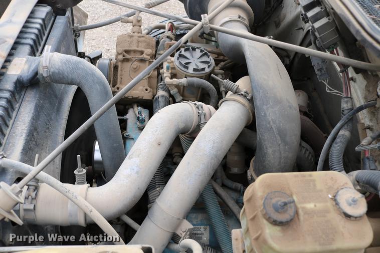 image for item DC3545 1998 International 4700 dump truck