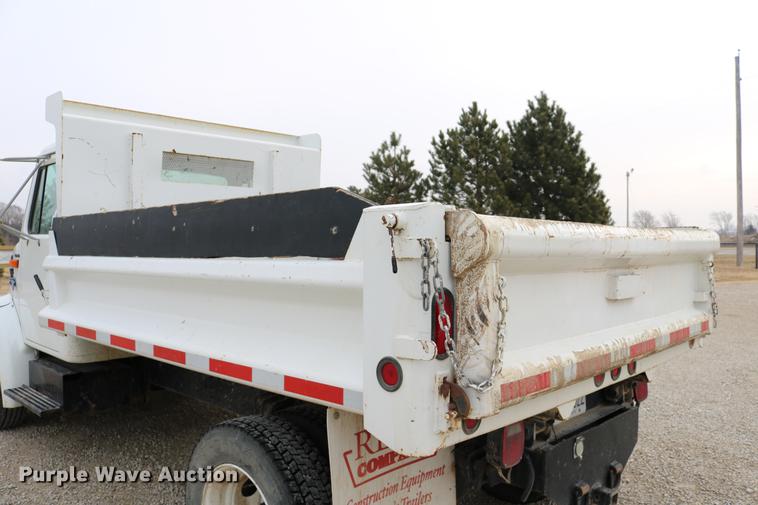image for item DC3545 1998 International 4700 dump truck