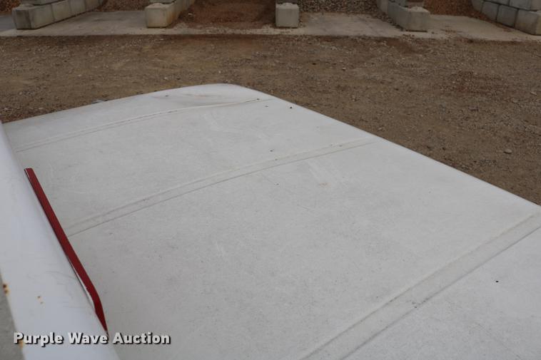 image for item DC3545 1998 International 4700 dump truck