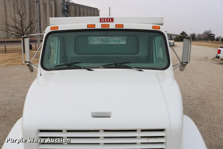 image for item DC3545 1998 International 4700 dump truck