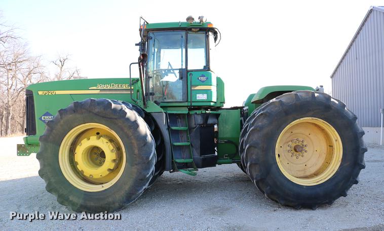 image for item DC3546 2003 John Deere 9520 4WD tractor