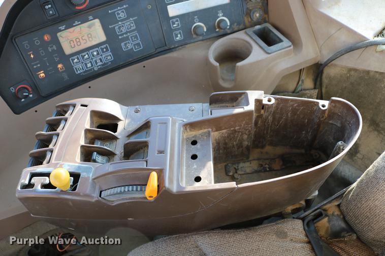 image for item DC3546 2003 John Deere 9520 4WD tractor