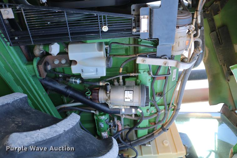 image for item DC3546 2003 John Deere 9520 4WD tractor