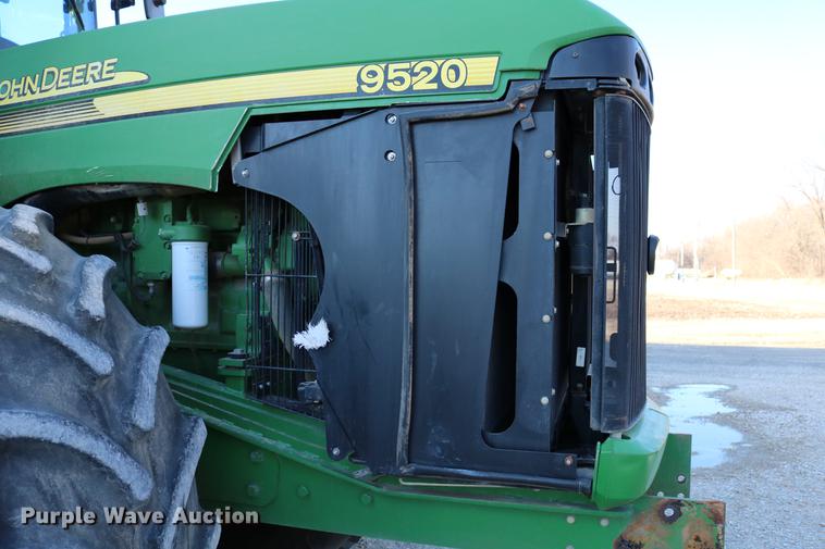 image for item DC3546 2003 John Deere 9520 4WD tractor