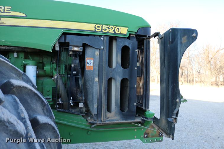 image for item DC3546 2003 John Deere 9520 4WD tractor