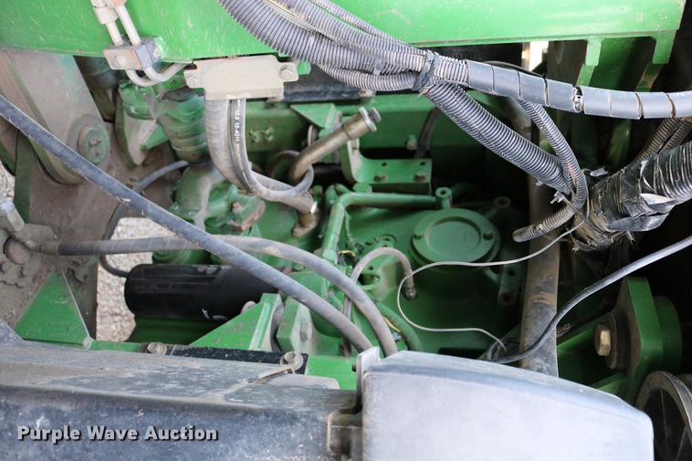 image for item DC3546 2003 John Deere 9520 4WD tractor