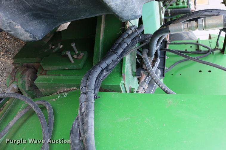 image for item DC3546 2003 John Deere 9520 4WD tractor