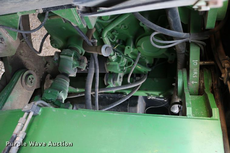 image for item DC3546 2003 John Deere 9520 4WD tractor