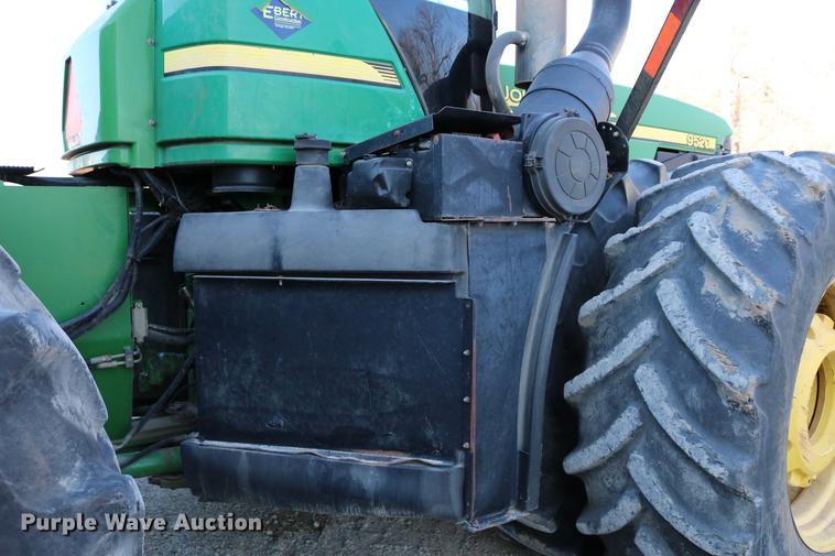 image for item DC3546 2003 John Deere 9520 4WD tractor