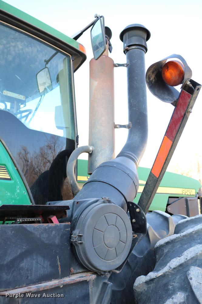 image for item DC3546 2003 John Deere 9520 4WD tractor
