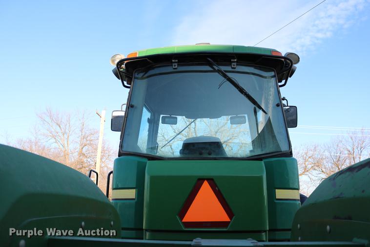 image for item DC3546 2003 John Deere 9520 4WD tractor