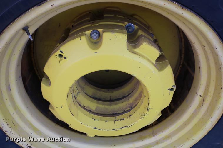 image for item DC3546 2003 John Deere 9520 4WD tractor