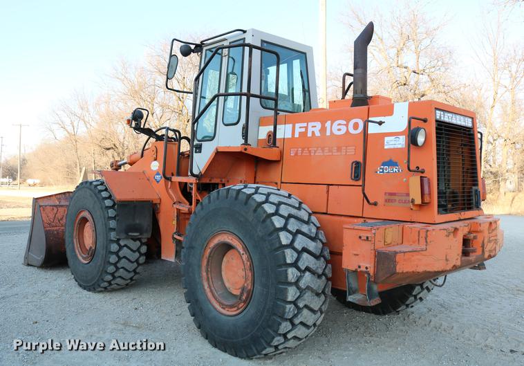 image for item DC3557 1995 Fiat-Allis FR160 wheel loader