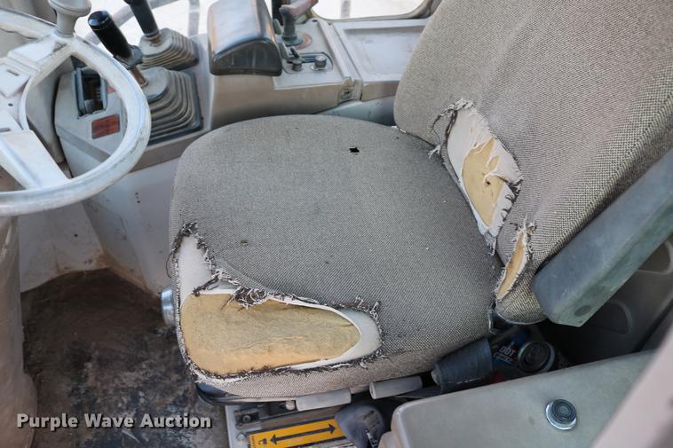 image for item DC3557 1995 Fiat-Allis FR160 wheel loader