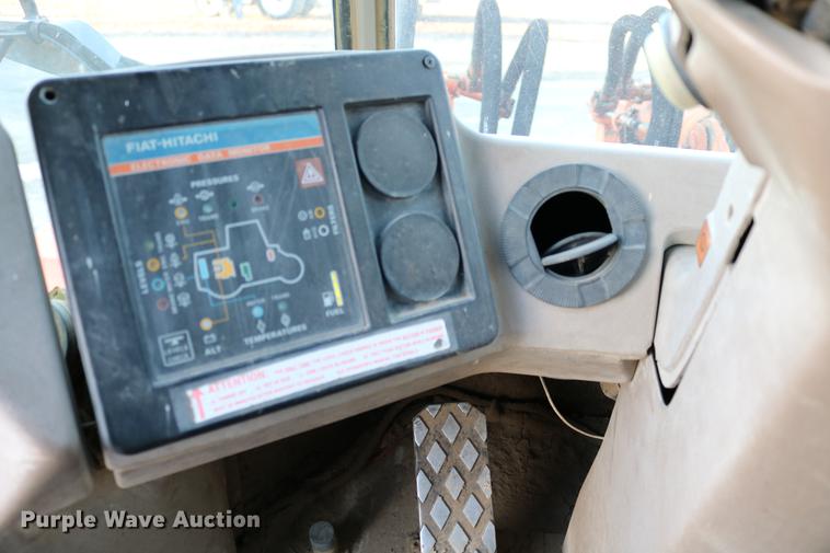 image for item DC3557 1995 Fiat-Allis FR160 wheel loader