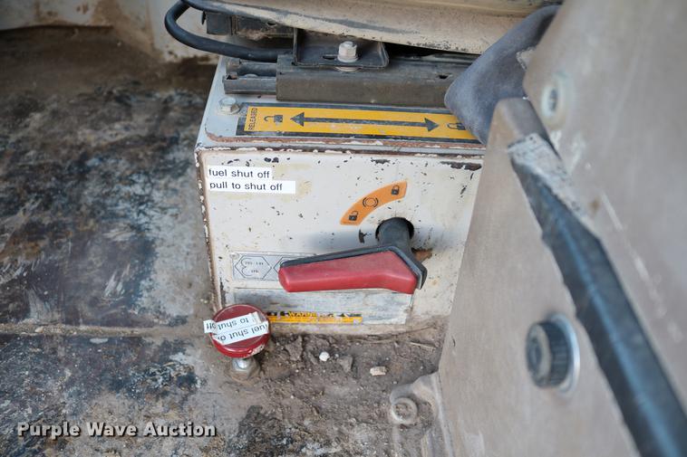 image for item DC3557 1995 Fiat-Allis FR160 wheel loader