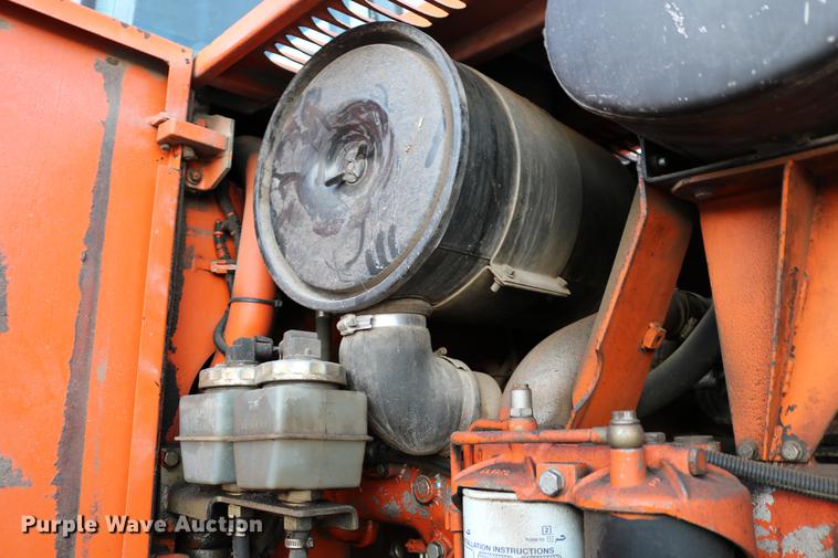 image for item DC3557 1995 Fiat-Allis FR160 wheel loader