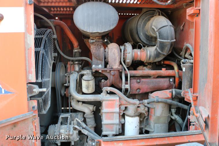 image for item DC3557 1995 Fiat-Allis FR160 wheel loader