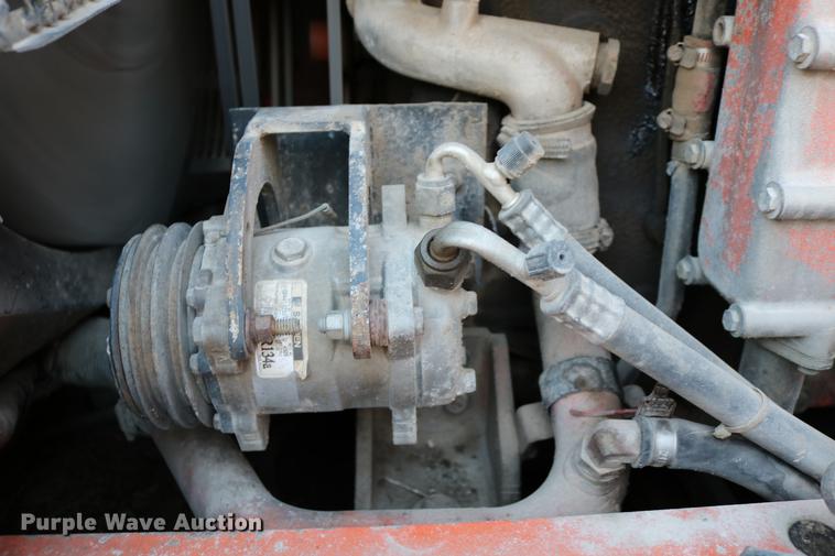 image for item DC3557 1995 Fiat-Allis FR160 wheel loader