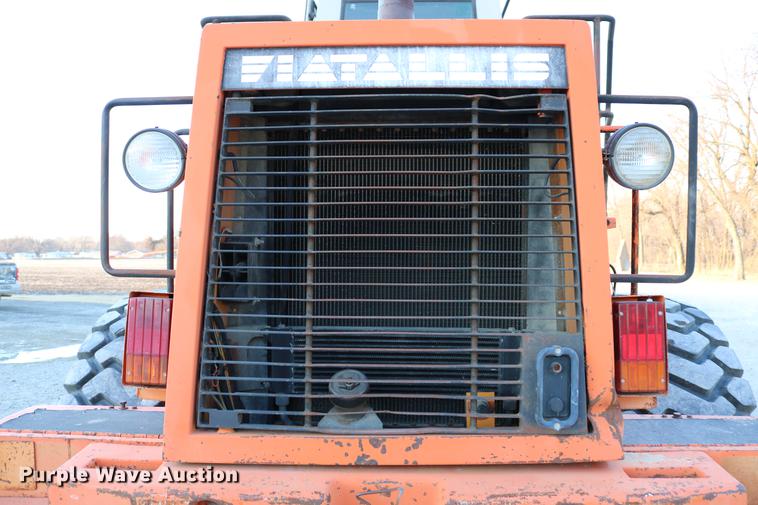 image for item DC3557 1995 Fiat-Allis FR160 wheel loader