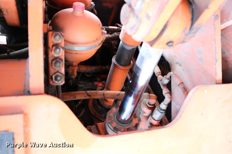 image for item DC3557 1995 Fiat-Allis FR160 wheel loader