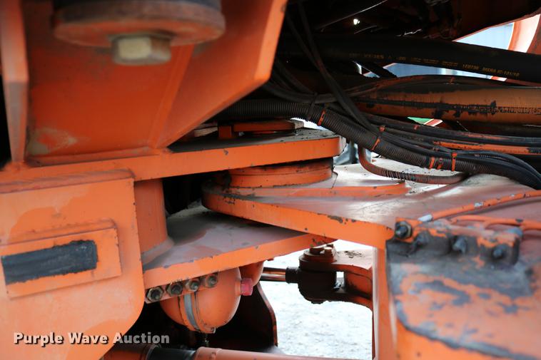 image for item DC3557 1995 Fiat-Allis FR160 wheel loader