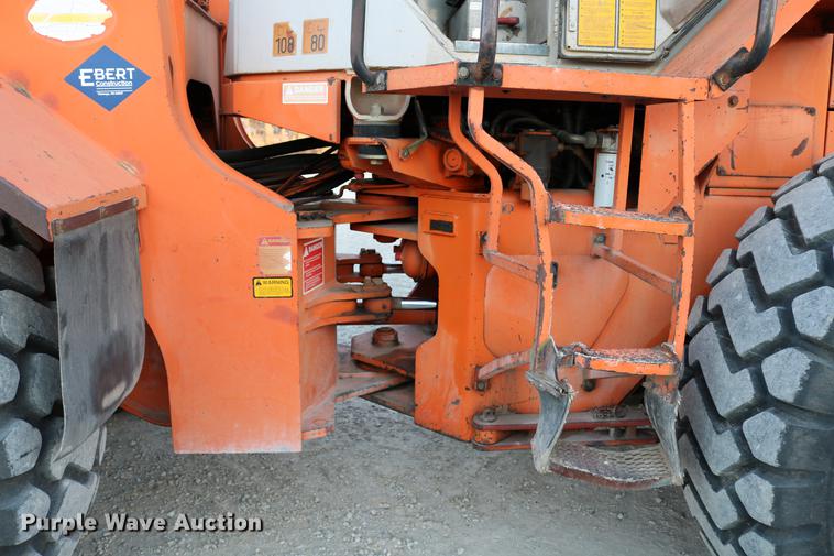 image for item DC3557 1995 Fiat-Allis FR160 wheel loader