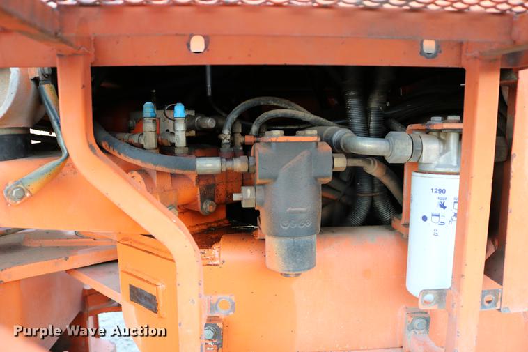 image for item DC3557 1995 Fiat-Allis FR160 wheel loader