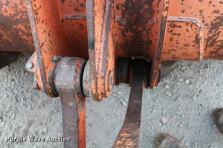 image for item DC3557 1995 Fiat-Allis FR160 wheel loader