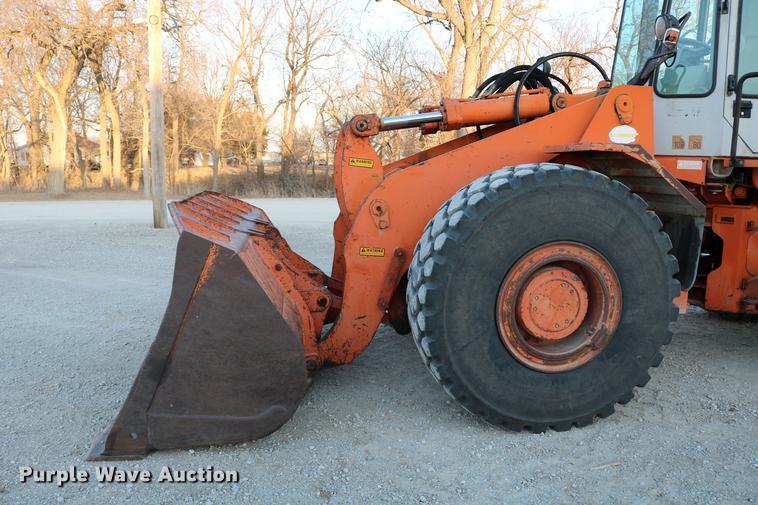 image for item DC3557 1995 Fiat-Allis FR160 wheel loader