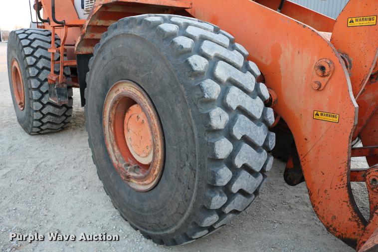 image for item DC3557 1995 Fiat-Allis FR160 wheel loader