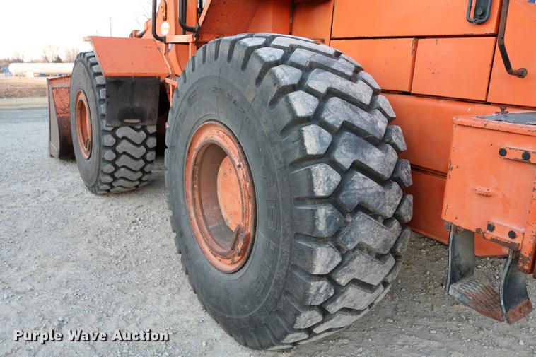 image for item DC3557 1995 Fiat-Allis FR160 wheel loader