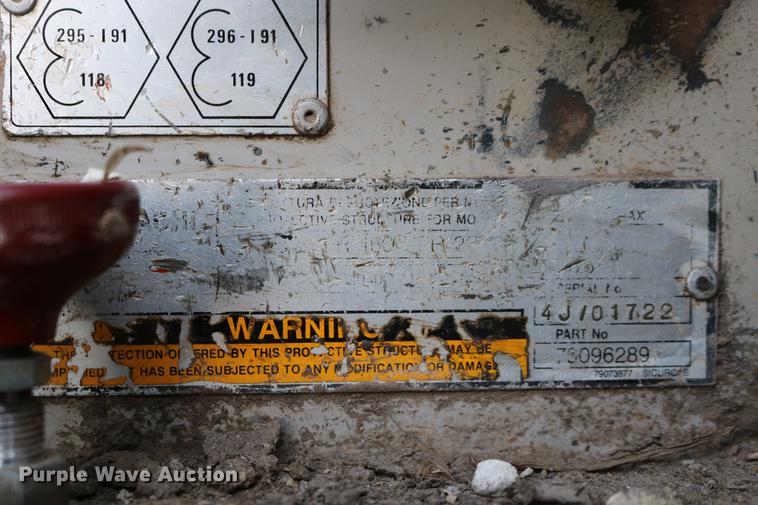 image for item DC3557 1995 Fiat-Allis FR160 wheel loader