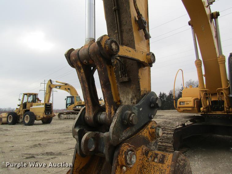 image for item DC4473 2005 John Deere 270 excavator