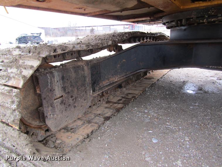 image for item DC4473 2005 John Deere 270 excavator