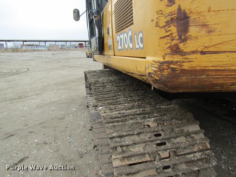 image for item DC4473 2005 John Deere 270 excavator