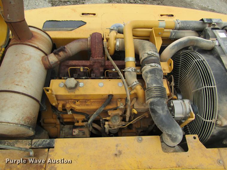 image for item DC4473 2005 John Deere 270 excavator