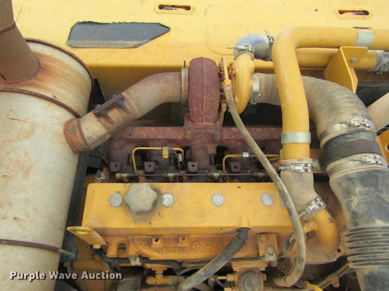 image for item DC4473 2005 John Deere 270 excavator