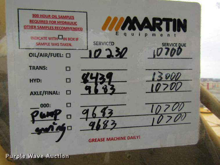 image for item DC4473 2005 John Deere 270 excavator