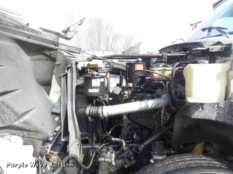 image for item DC7394 1995 Ford F800 dump truck