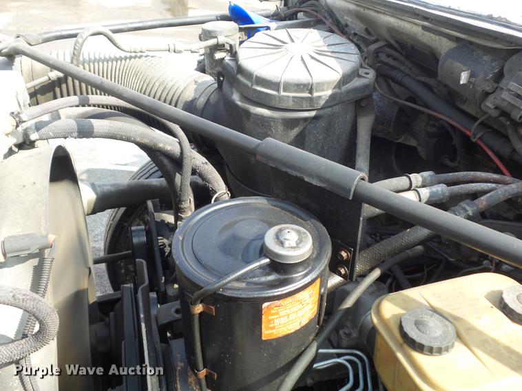 image for item DC7394 1995 Ford F800 dump truck