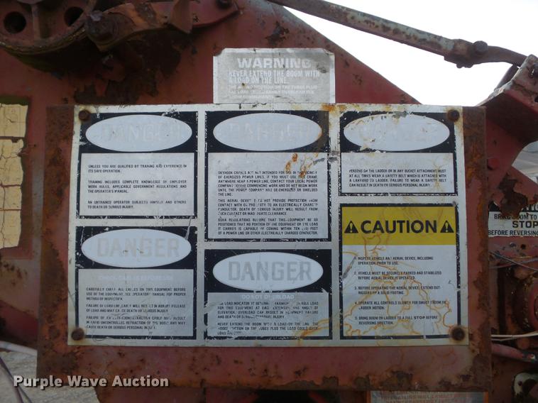 image for item DC7405 Skyhook 130HD trailer mounted crane